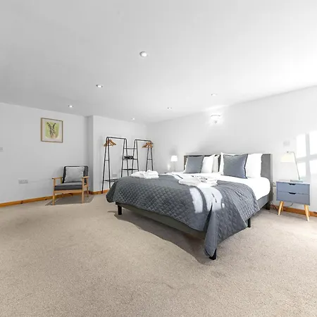 別荘 Swallow Barn *