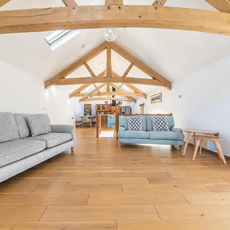 Holiday home Swallow Barn *